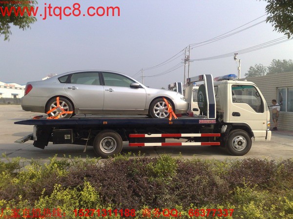 平板拖車,平板拖車“終身質(zhì)保”服務(wù)引領(lǐng)行業(yè)新標(biāo)準(zhǔn)