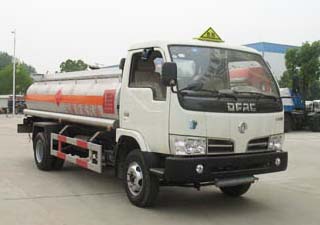 東風小金霸(寬體)油罐車(加油車)